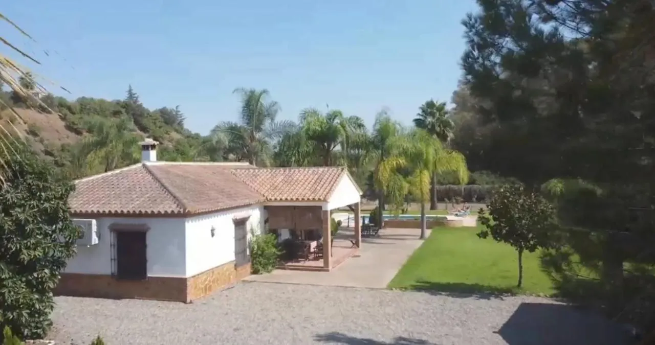 Villa Pereila - Luxury Country Retreat Coin