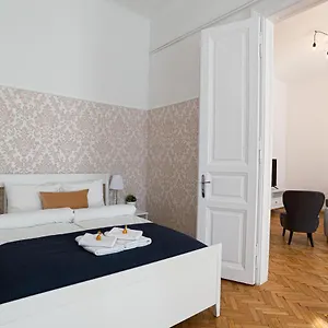 https://vuvu.inbudapesthotels.com